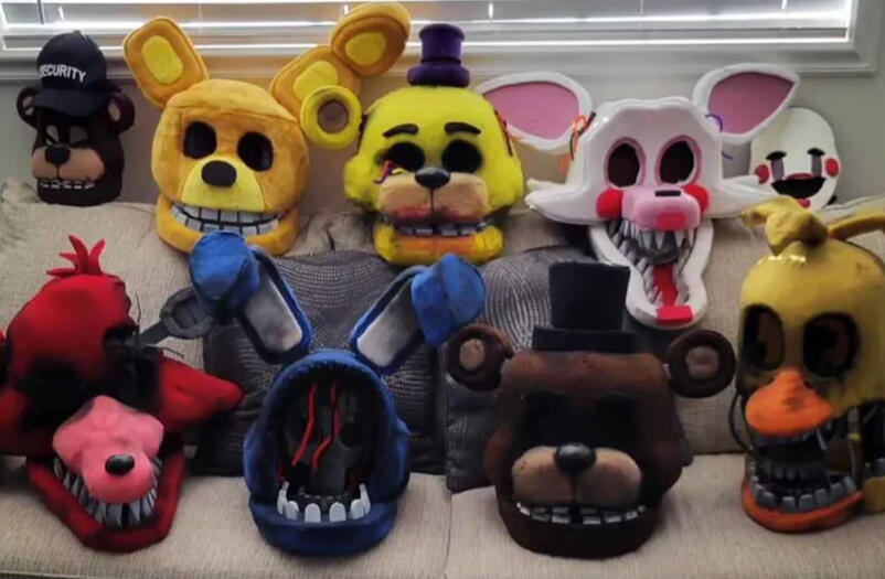 FNaF 2 Mask Line Up